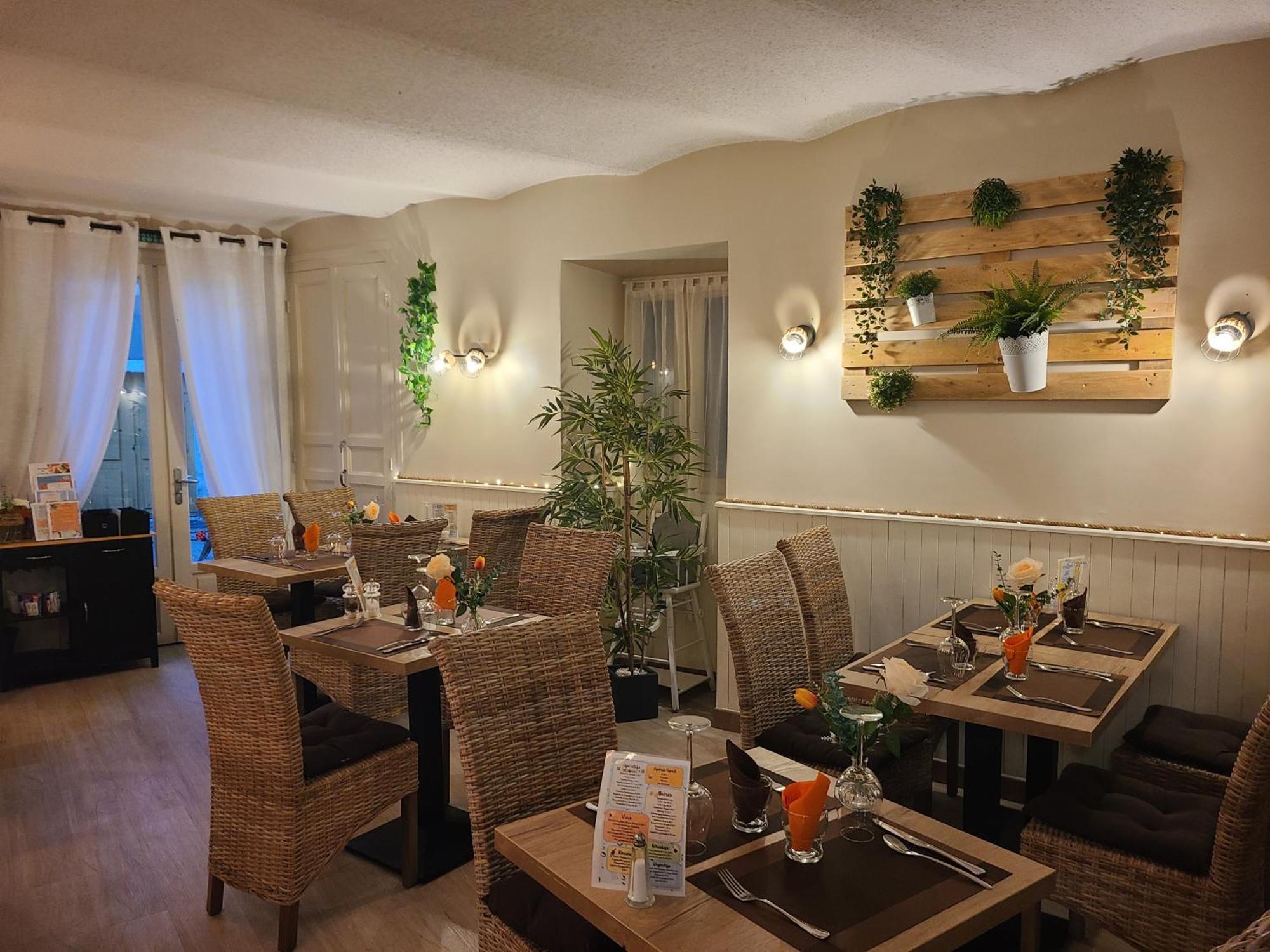 Auberge De L Helvie Chez Coco & Ricou Valvigneres Eksteriør billede